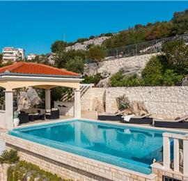 3 Bedroom Villa in Uvala Ljubljeva near Trogir, sleeps 6-7